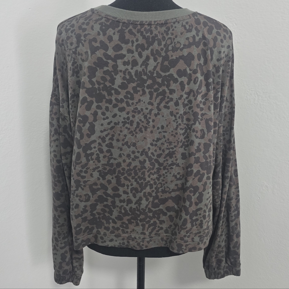 Lovestitch Sweet Spot Animal Print Sweatshirt Medium - Picture 6 of 8